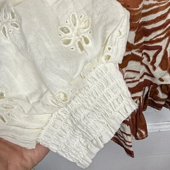 Anthropologie Love the Label Smocked Puff Sleeve Eyelet Blouse W2277 Sz M - Picture 5 of 11